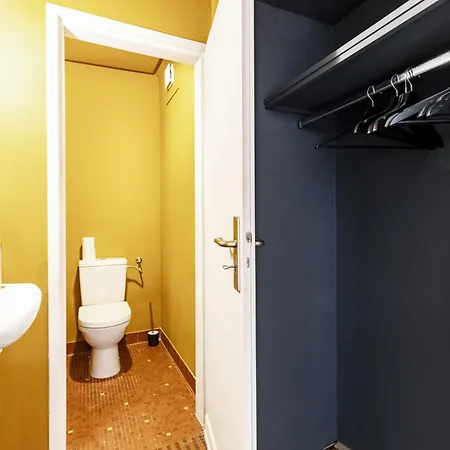 Elegant 1br Retreat With Patio Near Kirchberg Appartement *