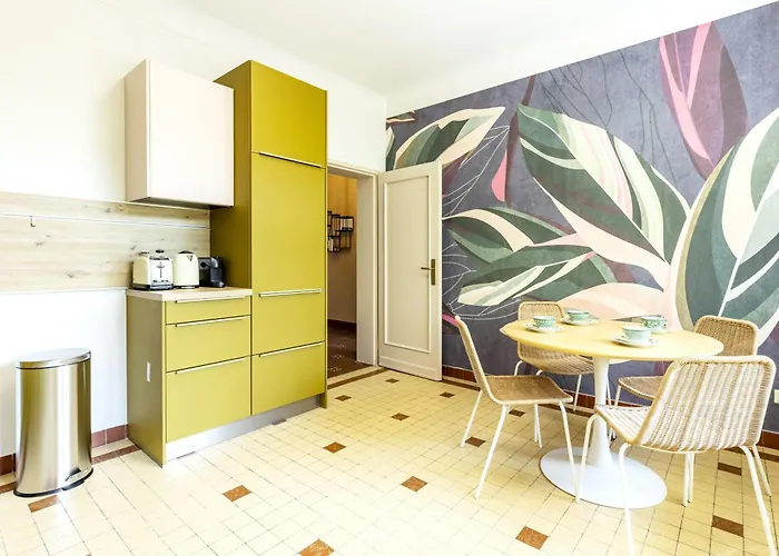 Elegant 1br Retreat With Patio Near Kirchberg Apartament *